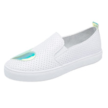 Load image into Gallery viewer, Fashion Women Shoes Small White Shoes Heart-Shaped Breathable Casual Flats Shoes